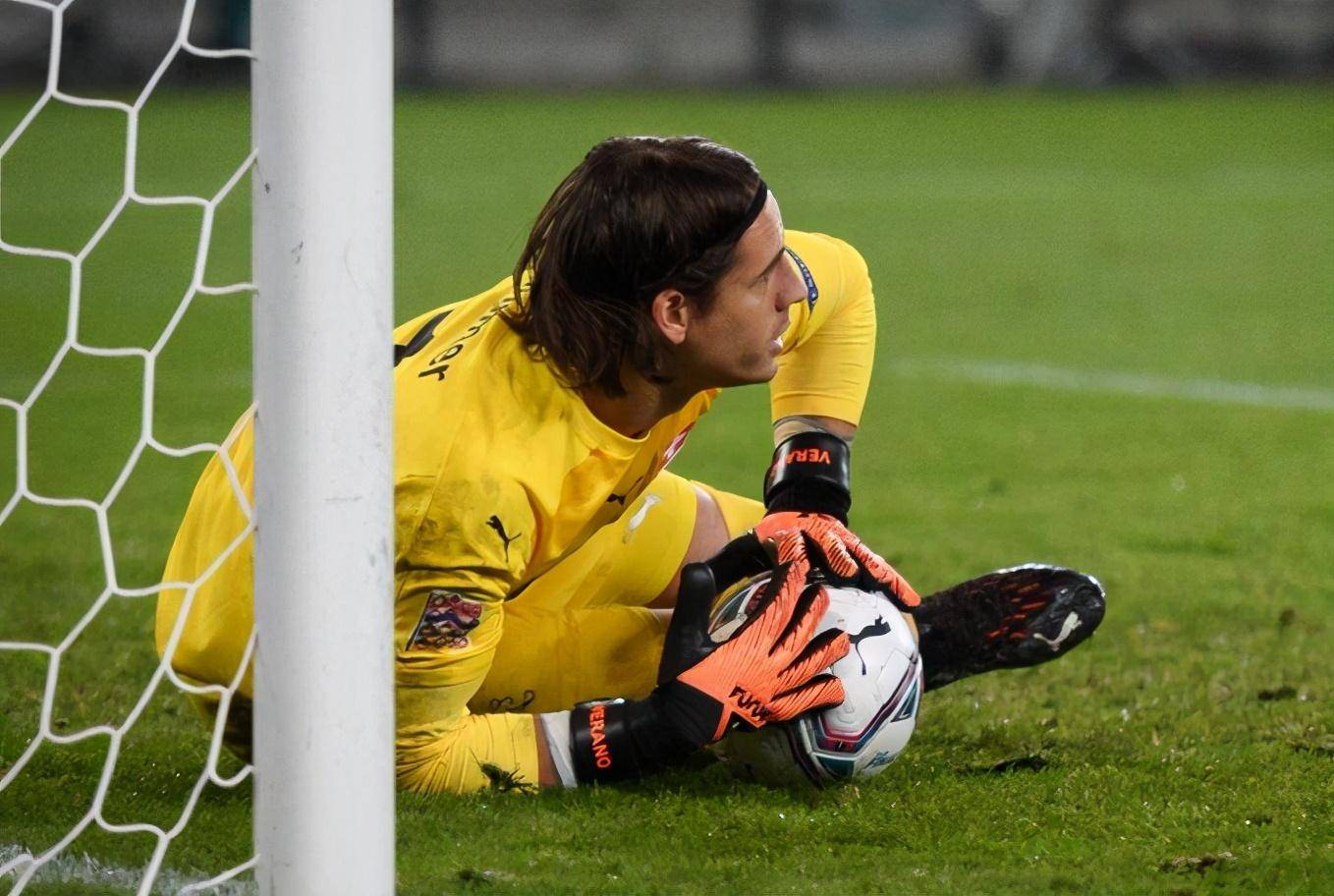 九游会-包含萨拉赫意外战胜瑞士队，比赛规则变更引爆全场！比赛高潮迭起的词条