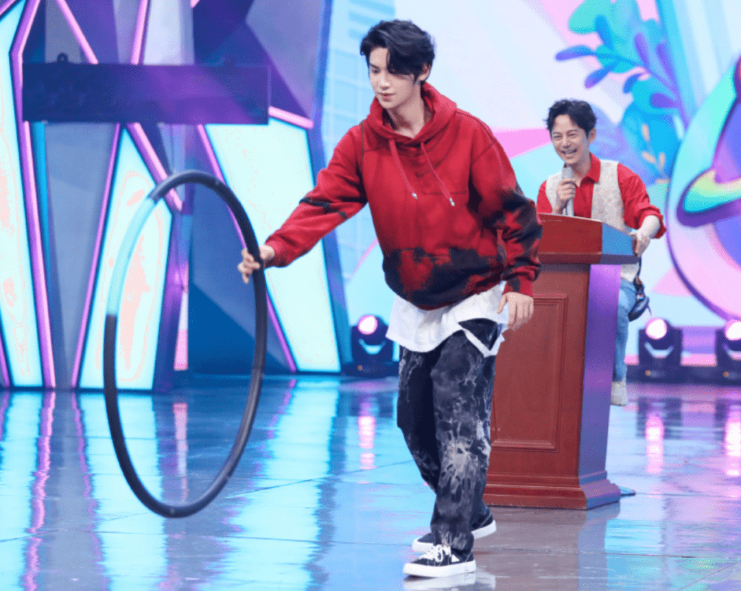 J9- Ming新星持续失利表现突出，德国队前途光明！观众掌声雷动