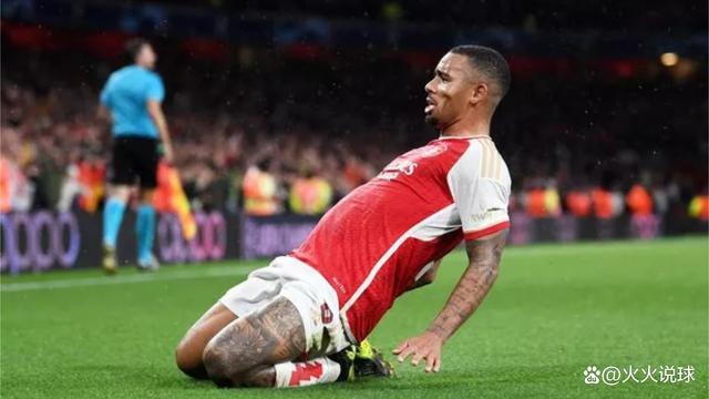 阿森纳迎荷甲关键赛;训练课后防线松动;气氛紧张;轮换策略被讨论的简单介绍 阿森纳迎荷甲关键赛;训练课后防线松动;气氛紧张;轮换策略被讨论的简单介绍