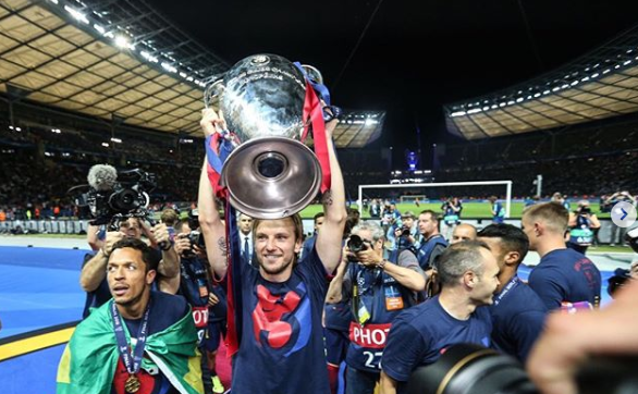 九游-全明星赛窗口期再迎强敌；本菲卡远射贴柱；主帅态度：球迷炸锅；细节决定成败的简单介绍