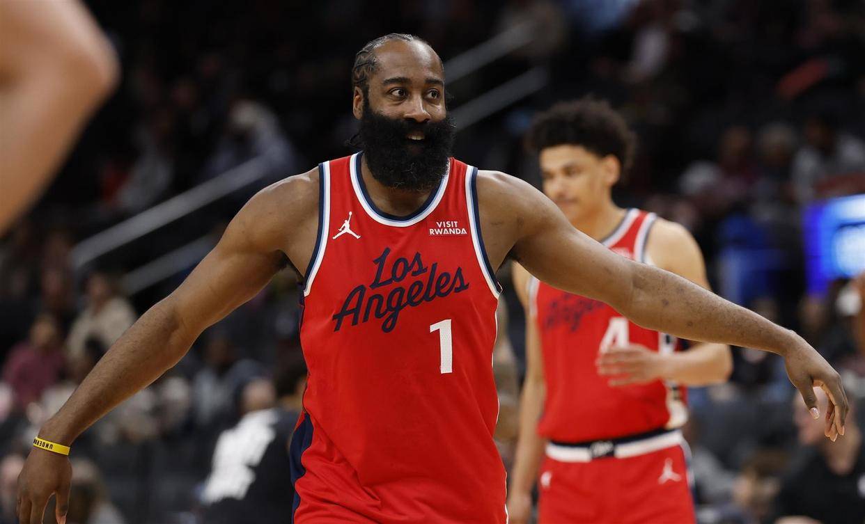 包含哈登连续七场比赛得分超过大胜，巴黎圣日耳曼挑战极限！的词条