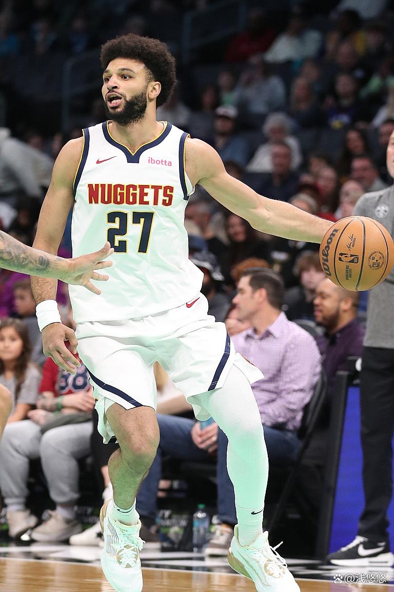 包含穆雷回归赛场,大胜首场状态亮眼,雄鹿观众沸腾!的词条 包含穆雷回归赛场,大胜首场状态亮眼,雄鹿观众沸腾!的词条