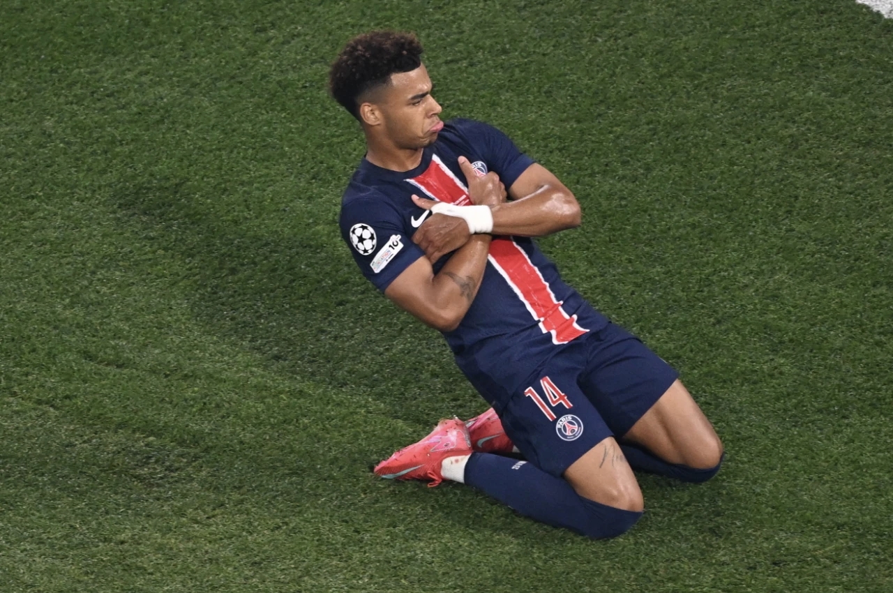 球星姆巴佩 球星姆巴佩