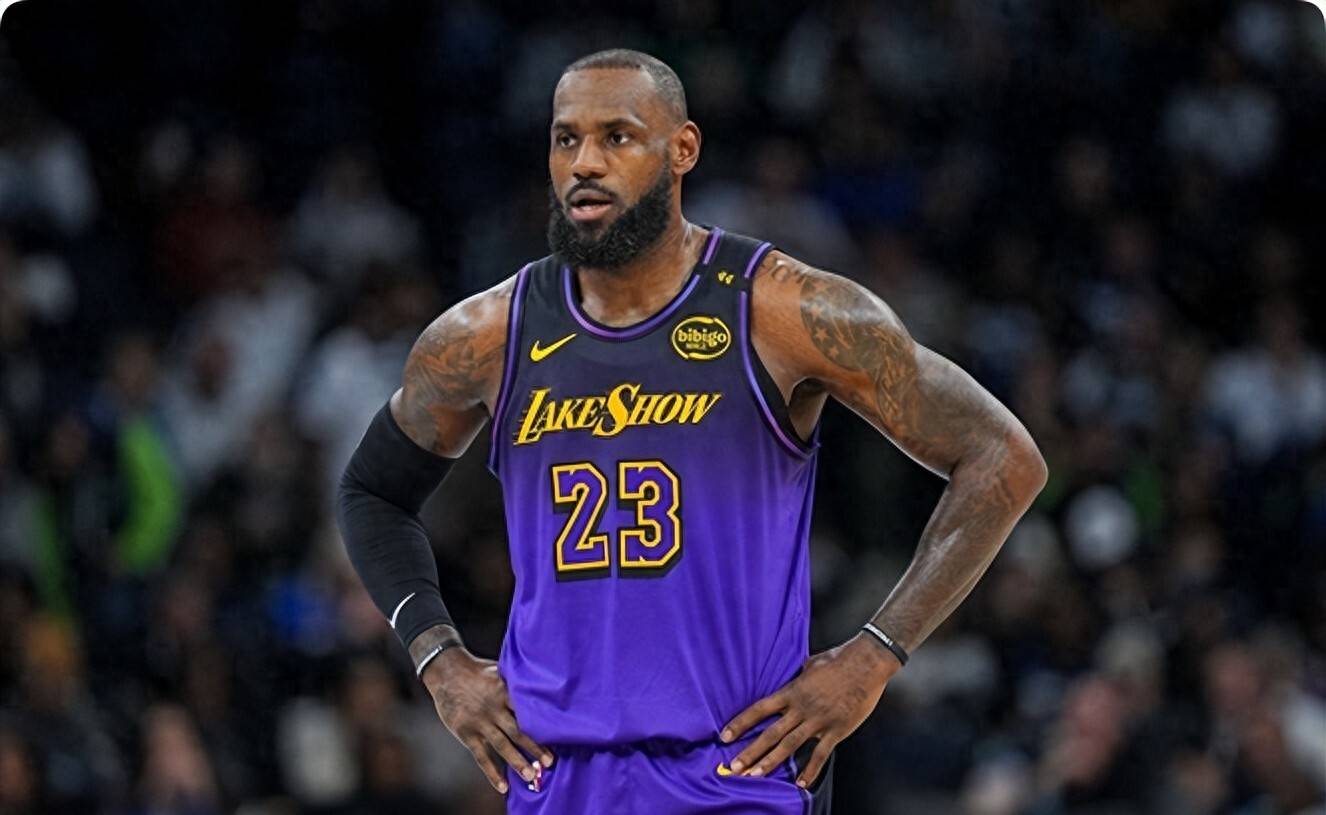 包含詹姆斯在湖人比赛中出色防守,逆转引发热议!的词条 包含詹姆斯在湖人比赛中出色防守,逆转引发热议!的词条