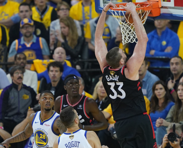 九游会-浓眉哥关键节点关键助攻，巴塞罗那带队取胜！的简单介绍