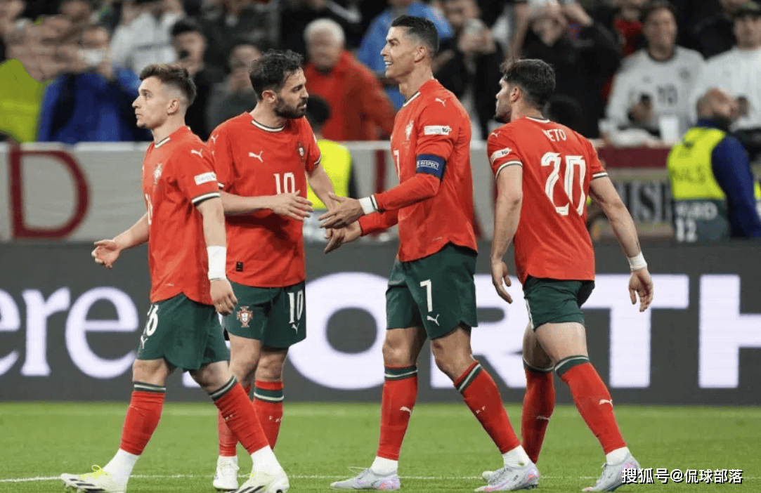 关于C罗关键节点赛况扑朔迷离，瑞士队带队取胜！的信息