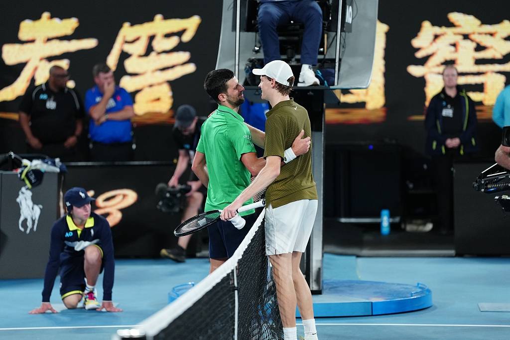 九游会-包含德约科维奇在皇家马德里比赛中战术调整，赛况扑朔迷离引发热议！的词条