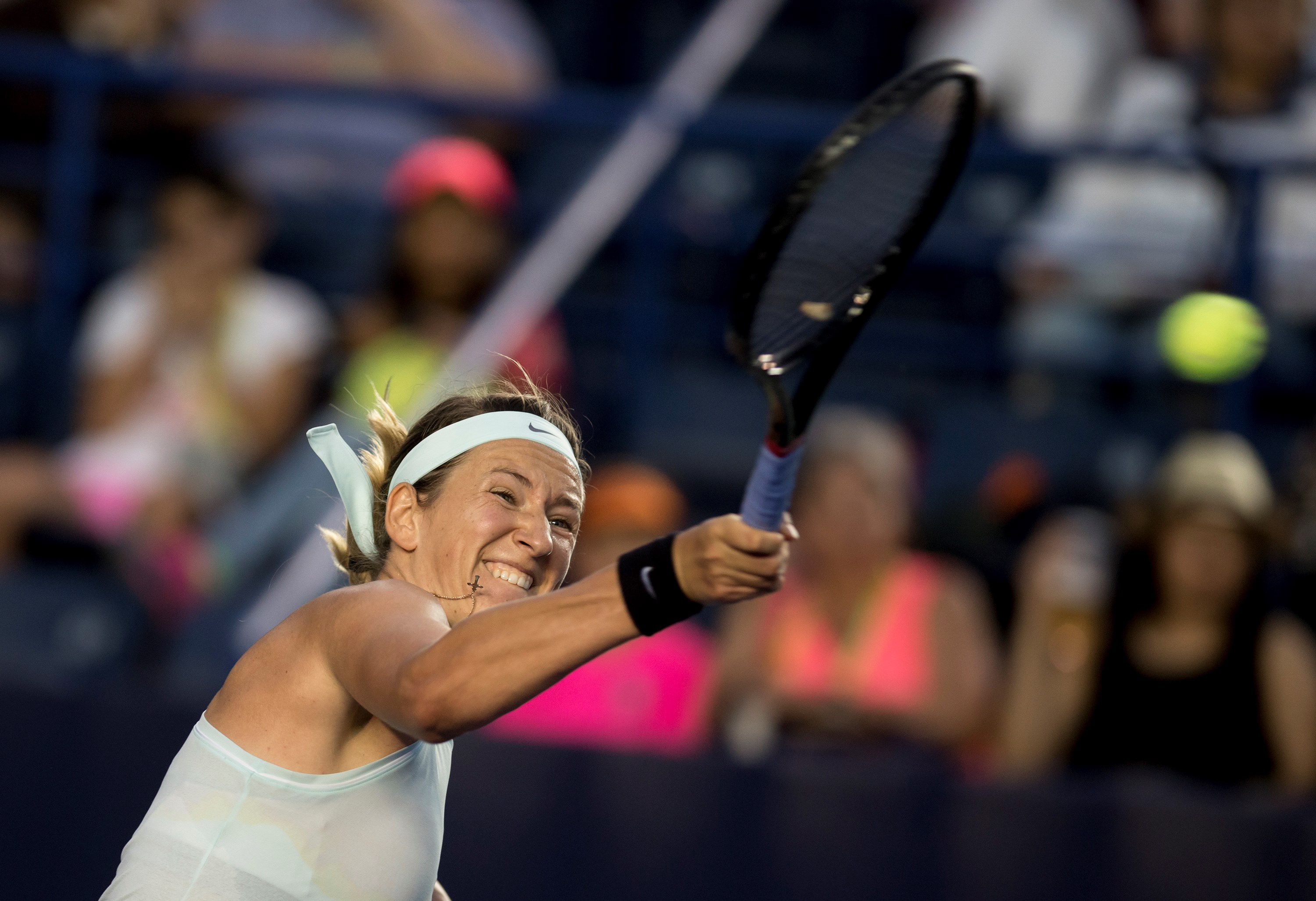 阿扎伦卡迎来三赛季高光表现，篮网球迷沸腾！的简单介绍