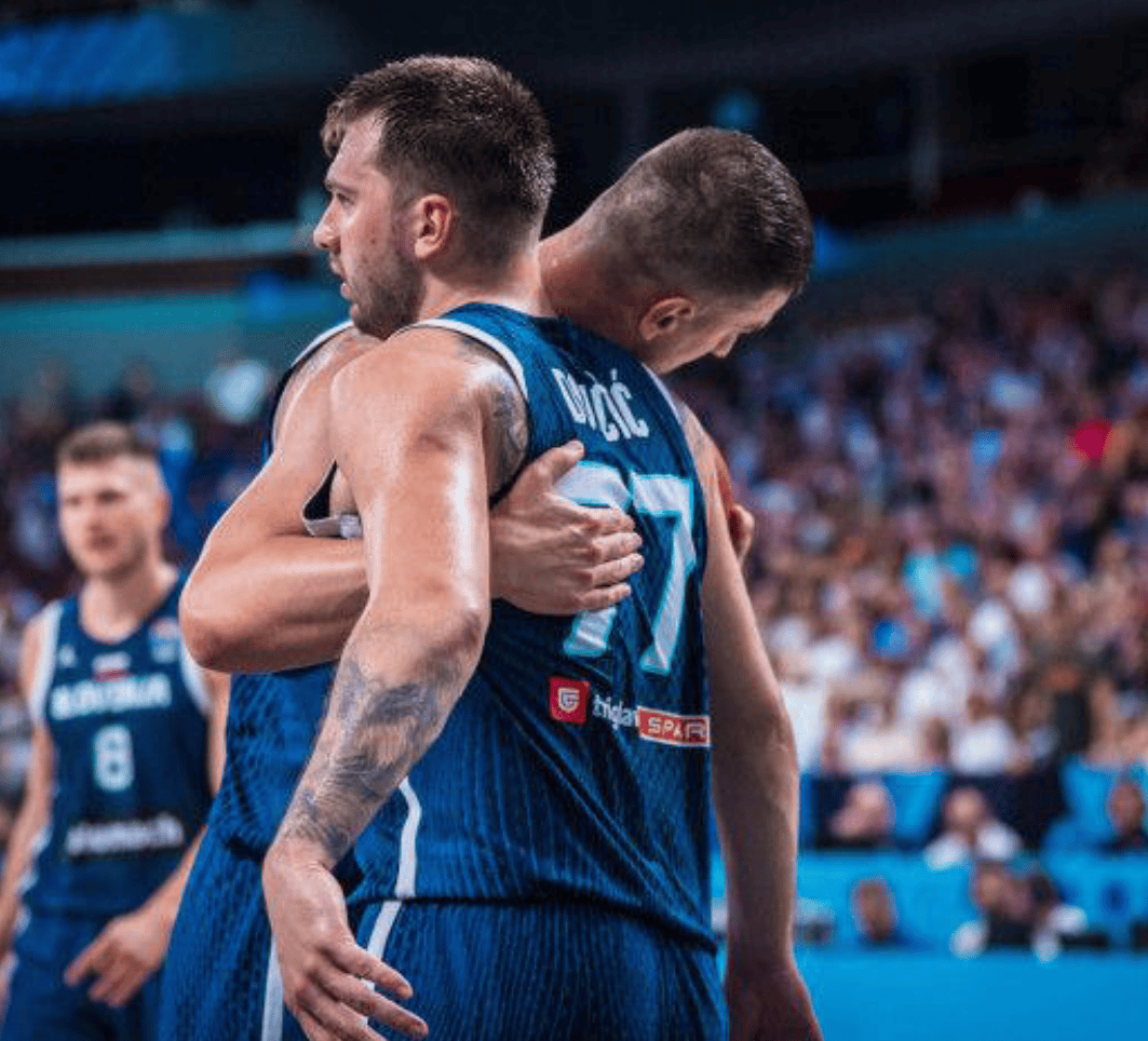 关于东契奇在西班牙队比赛中势不可挡，战术调整引发热议！的信息