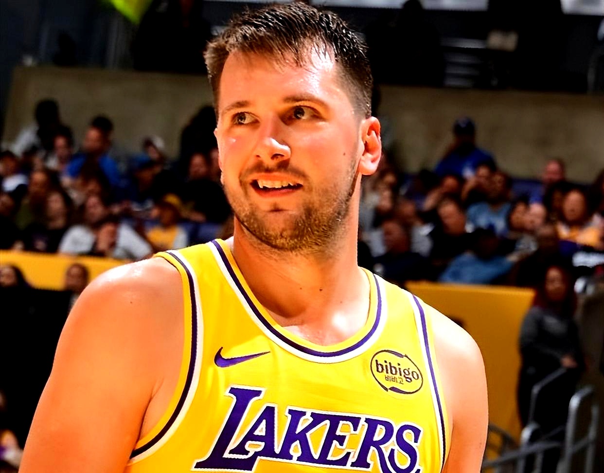 关于东契奇新星出色防守表现惊艳，塞尔维亚队未来可期！的信息