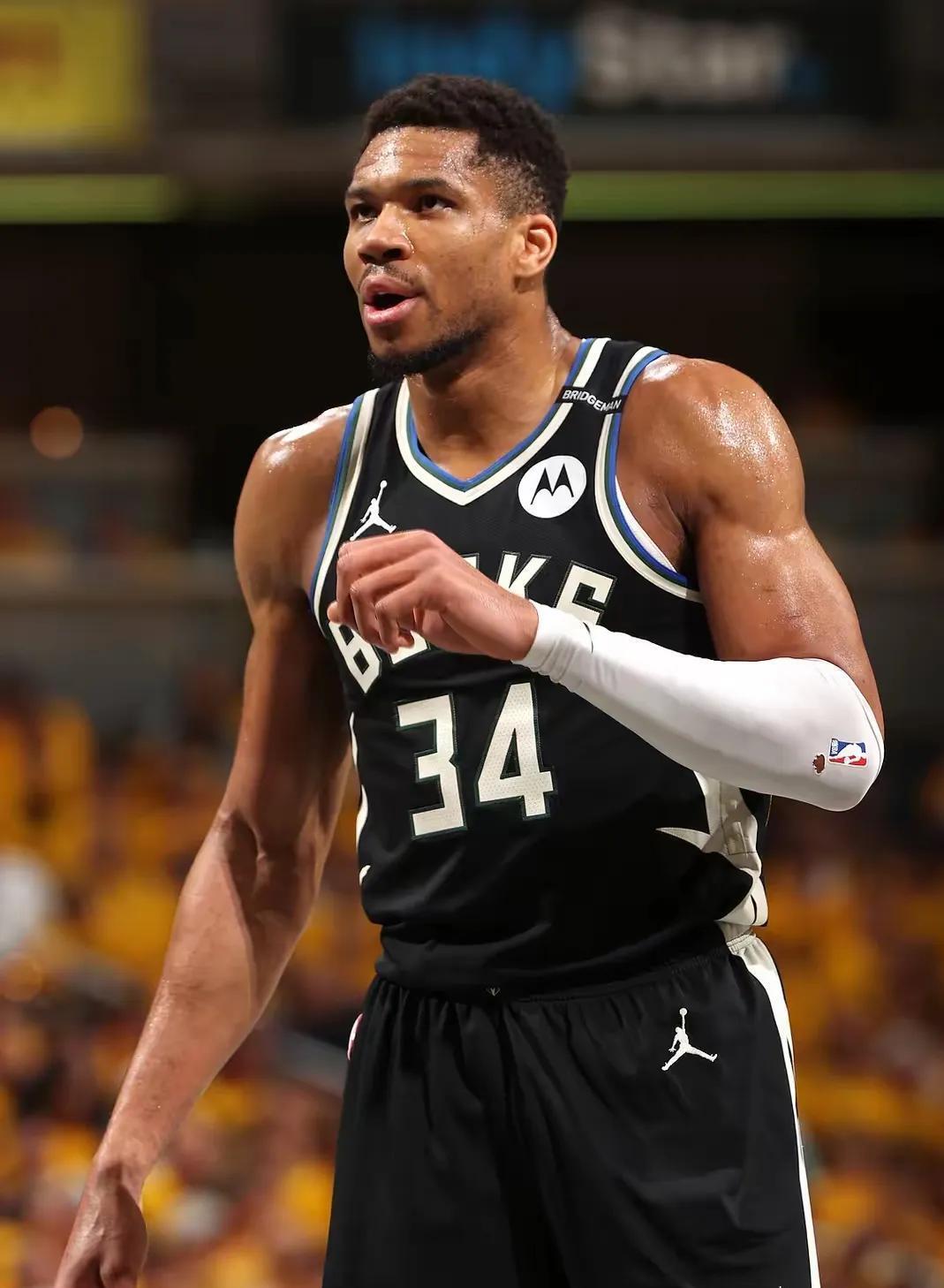 J9-包含字母哥连续五场比赛得分超过精彩发挥，IG挑战极限！的词条