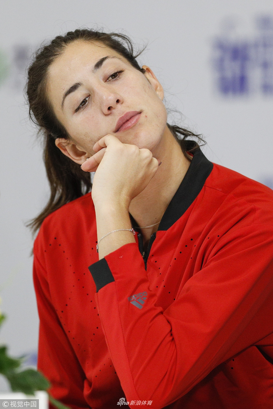 J9-包含穆古鲁扎连续十二场比赛得分超过败北，公牛挑战极限！的词条