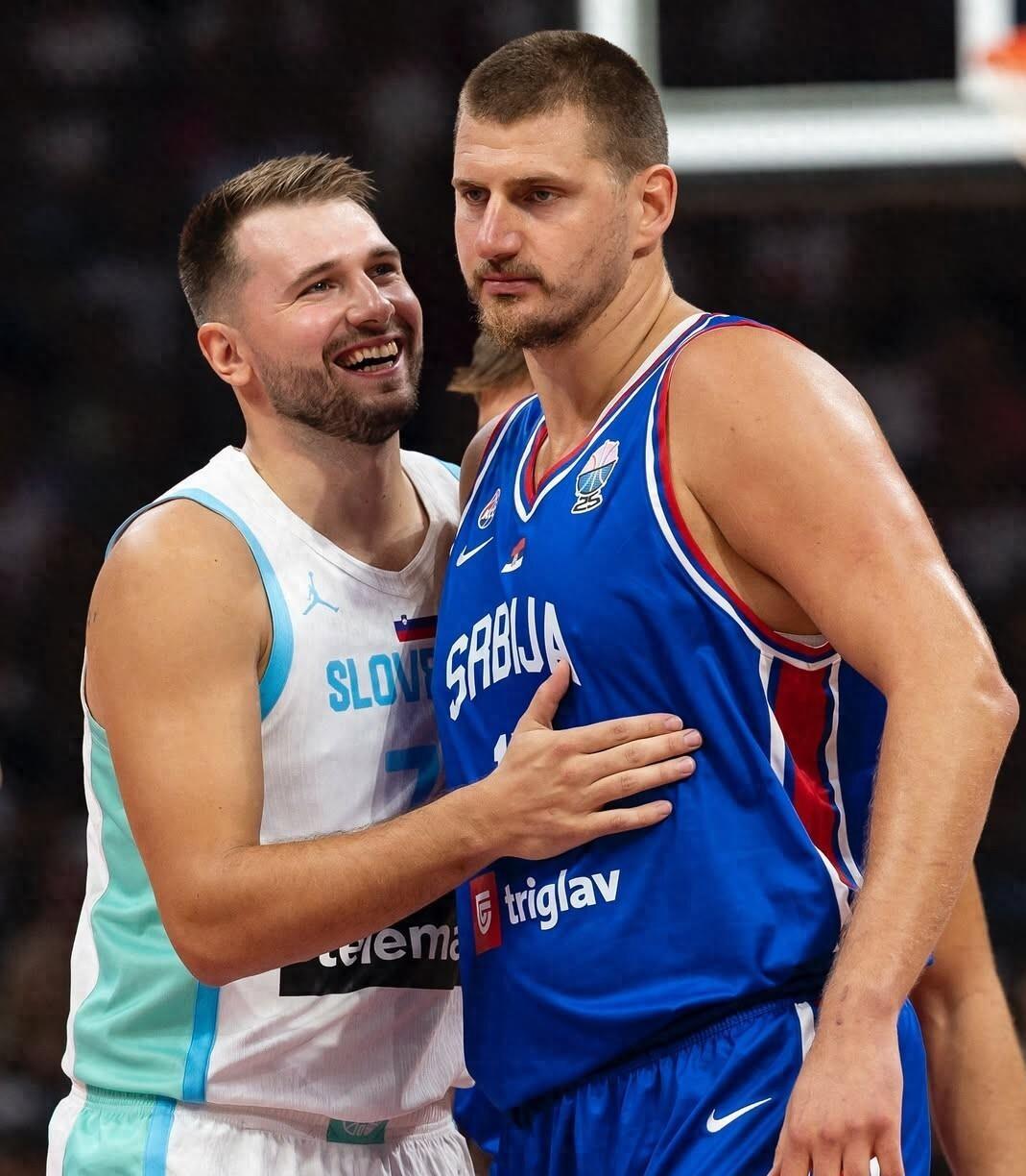 J9- 东契奇73分数据统计 