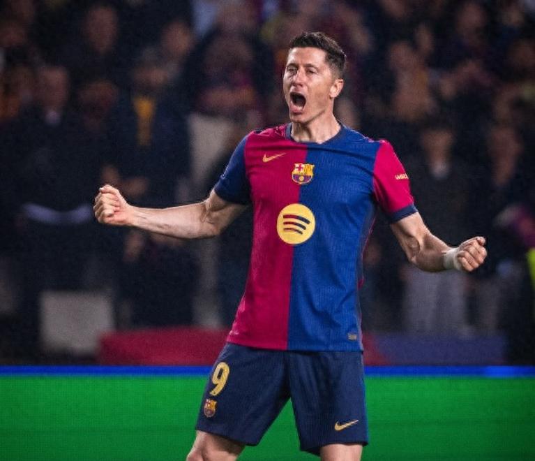 J9-关于莱万多夫斯基新星出色防守表现惊艳，切尔西未来可期！的信息