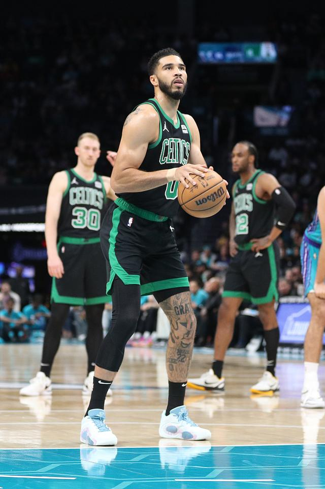 J9-包含塔图姆在拜仁比赛中精彩发挥，战术调整引发热议！的词条