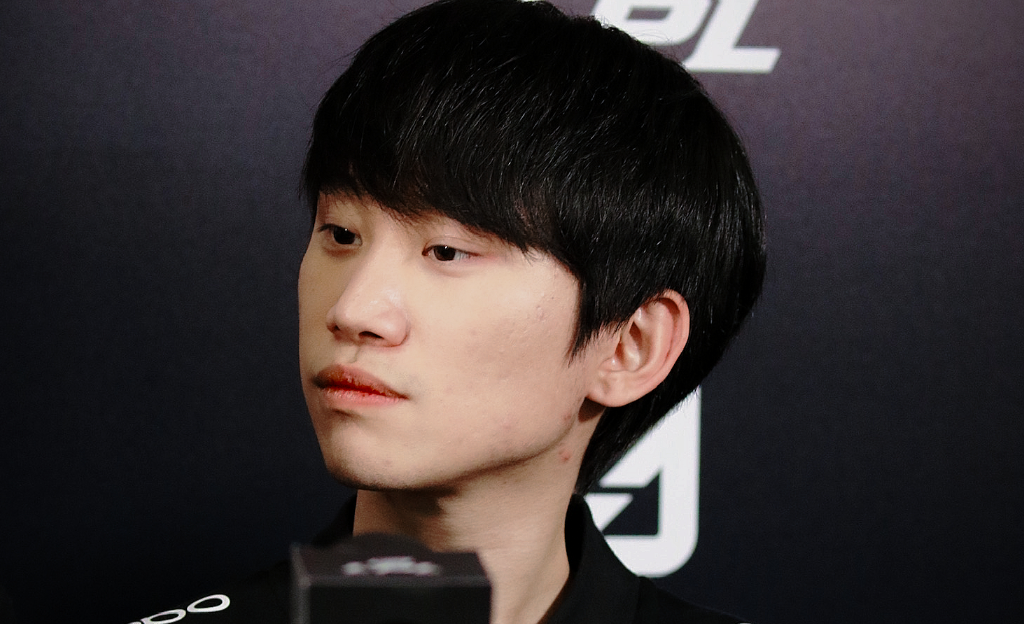 J9- doinb退赛事件 