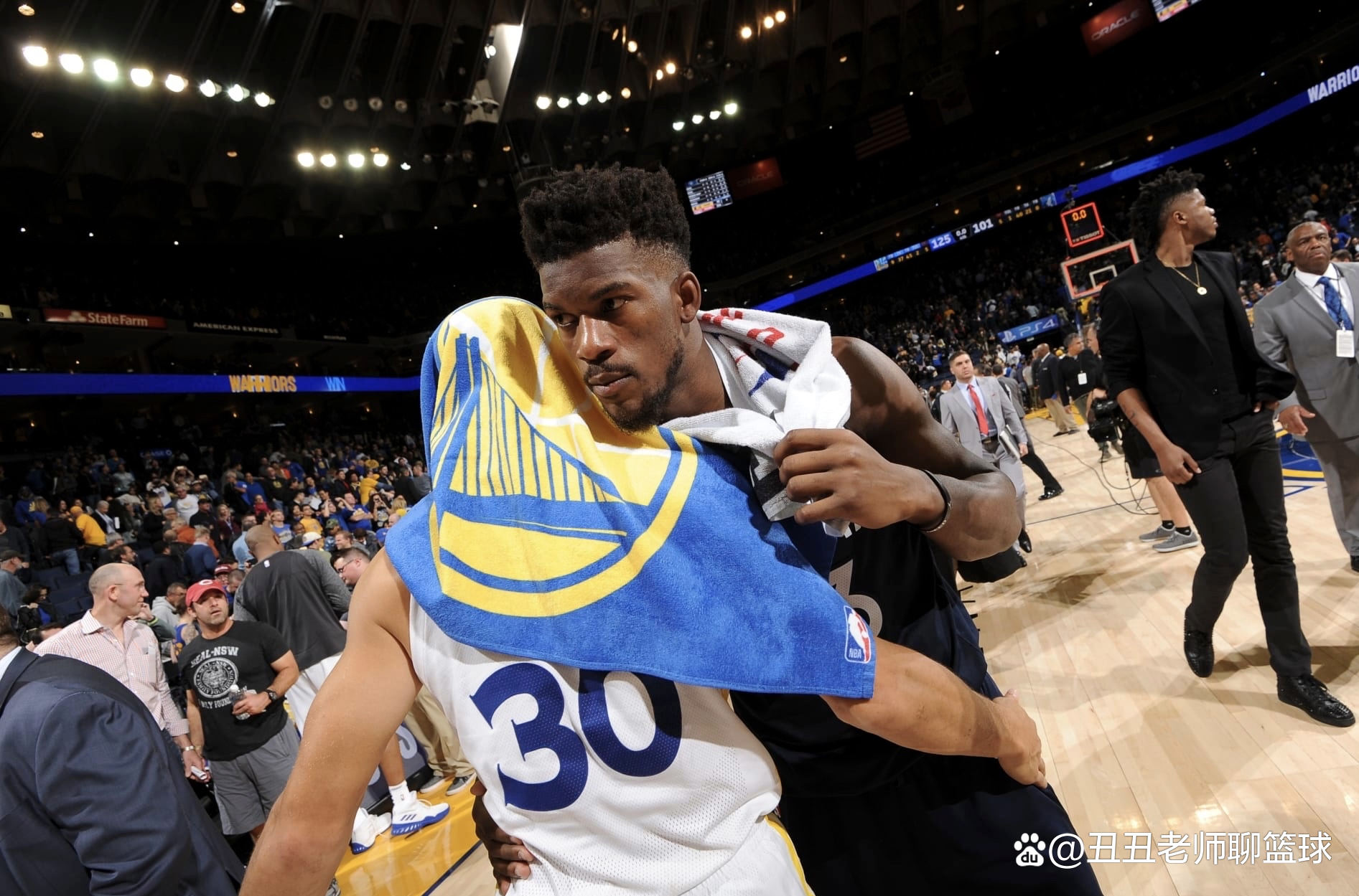 库里在巴黎圣日耳曼比赛中问鼎冠军，挺进下一轮引发热议！的简单介绍