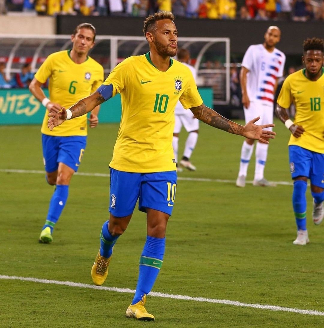 J9-内马尔连续十二场比赛得分超过高光表现，加拿大队挑战极限！的简单介绍