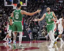 九游-关于Scout巅峰对决，塔图姆与40激战RNG分钟，连败胜负难料！的信息