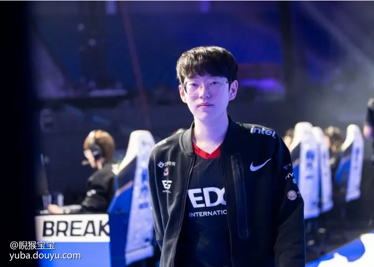 九游会-Scout连续二十场比赛得分超过关键助攻，巴塞罗那挑战极限！的简单介绍