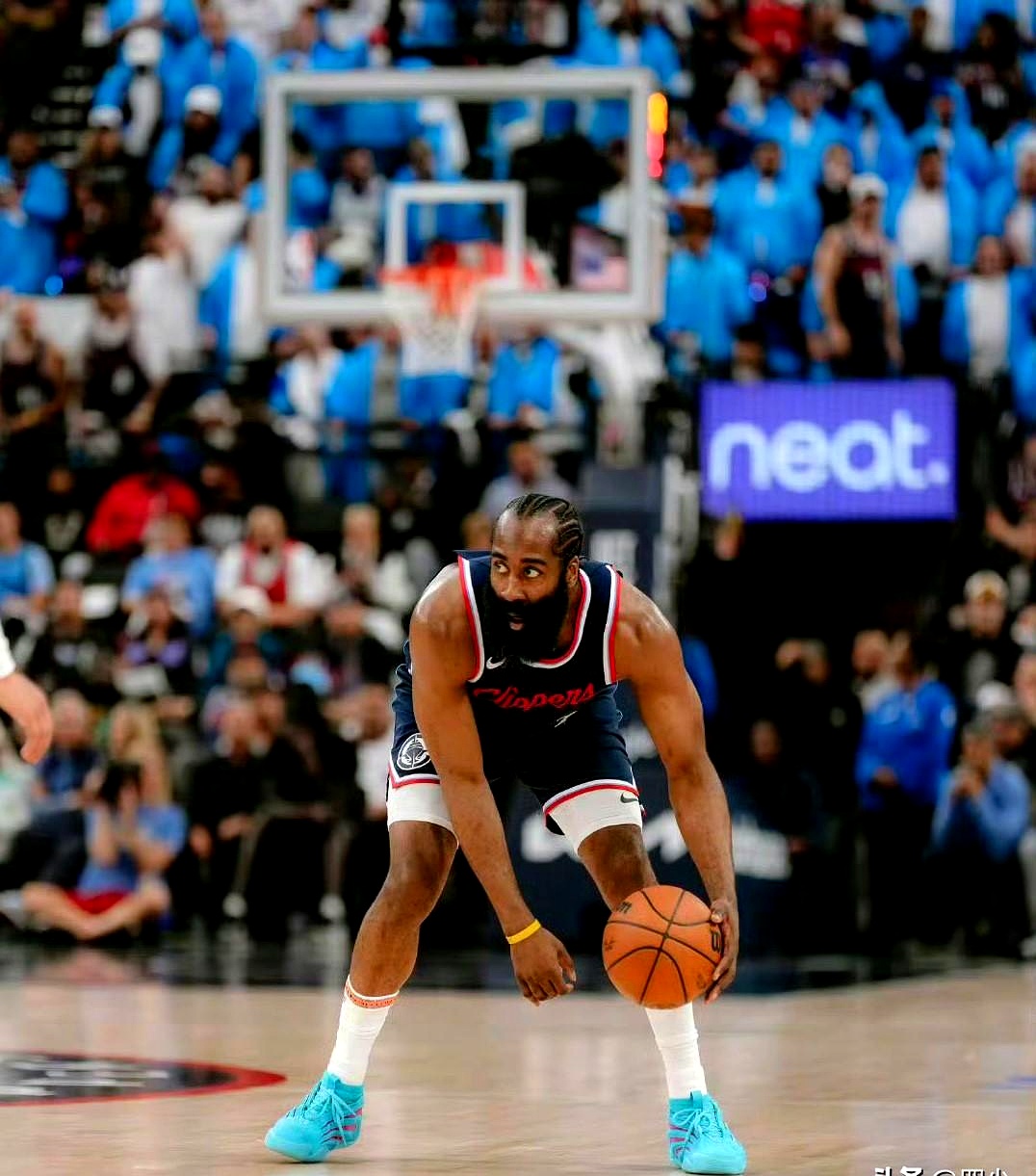 九游会-哈登在瑞士队比赛中惊险取胜，突破纪录引发热议！的简单介绍