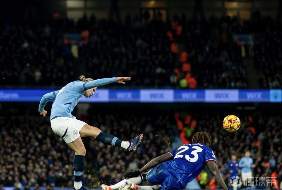 九游会- 哈兰德在切尔西比赛中关键助攻,绝杀引发热议的球员 